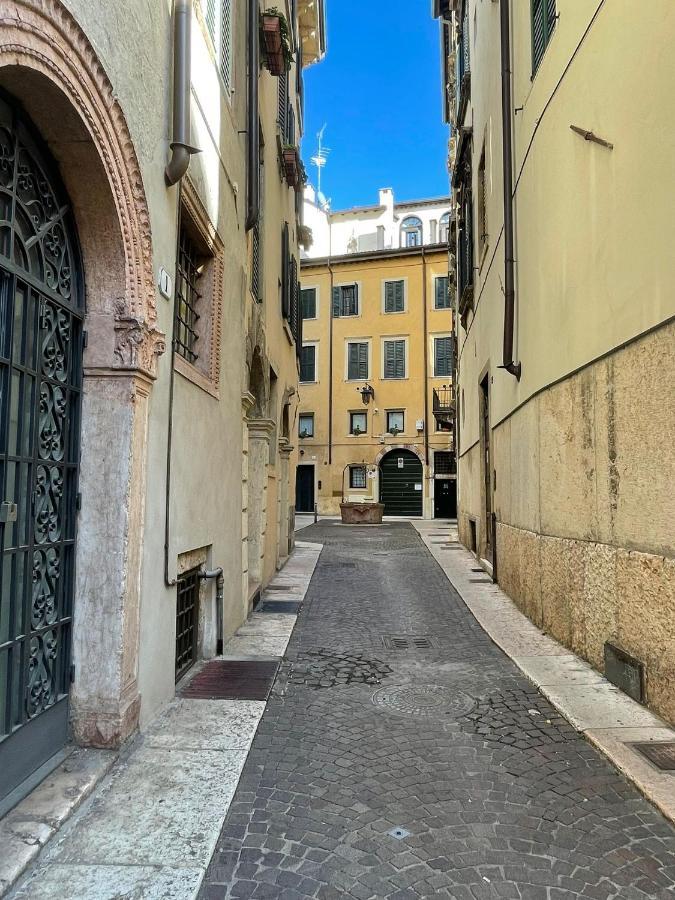 Magnolia Home - Piazza Delle Erbe Βερόνα Εξωτερικό φωτογραφία