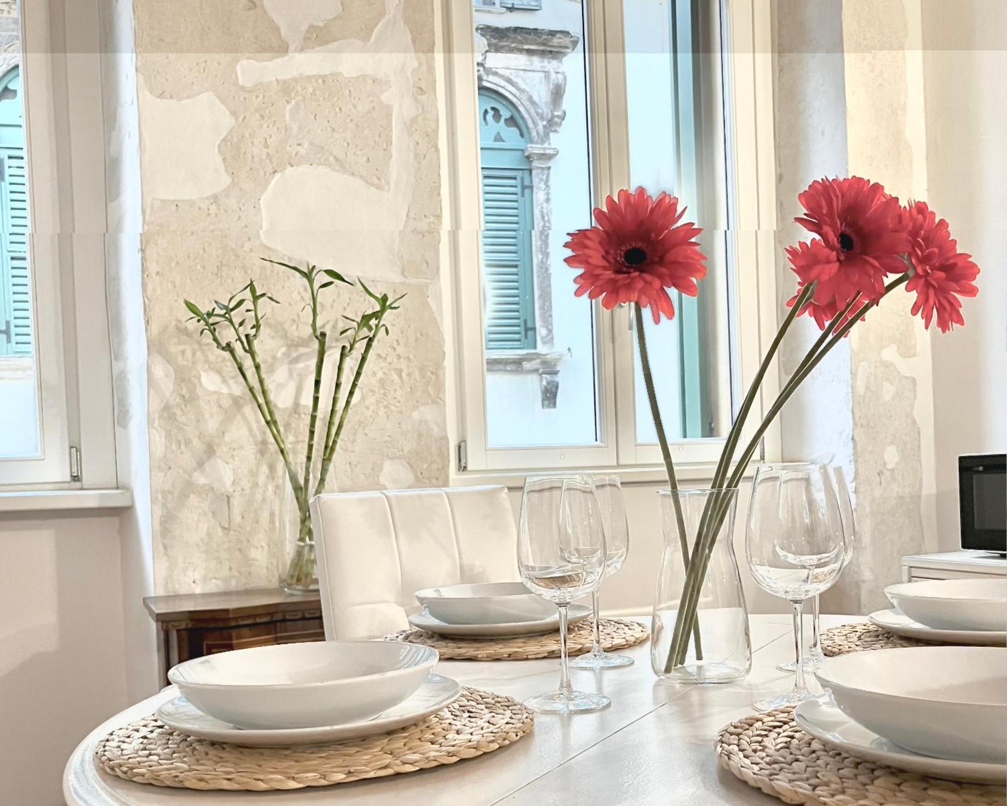 Magnolia Home - Piazza Delle Erbe Βερόνα Εξωτερικό φωτογραφία